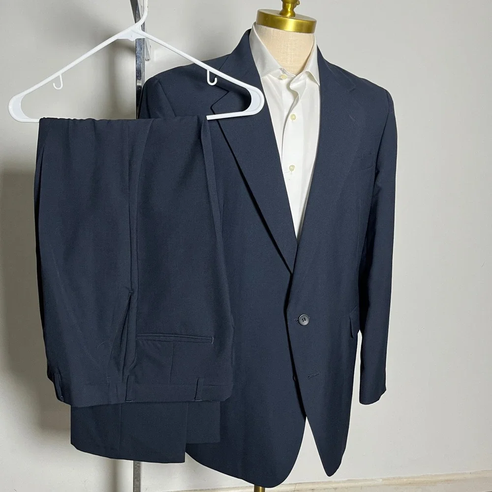 Haggar Suit Mens 42R 32x32 Navy Blue Solid Two-Button Flat Front Wool Blend